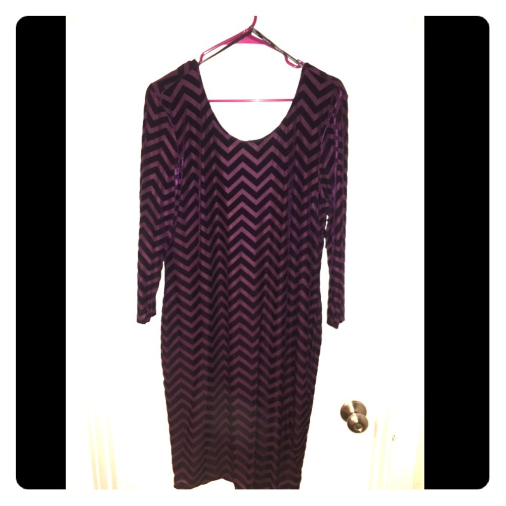 Forever 21 purple velvet bodycon dress